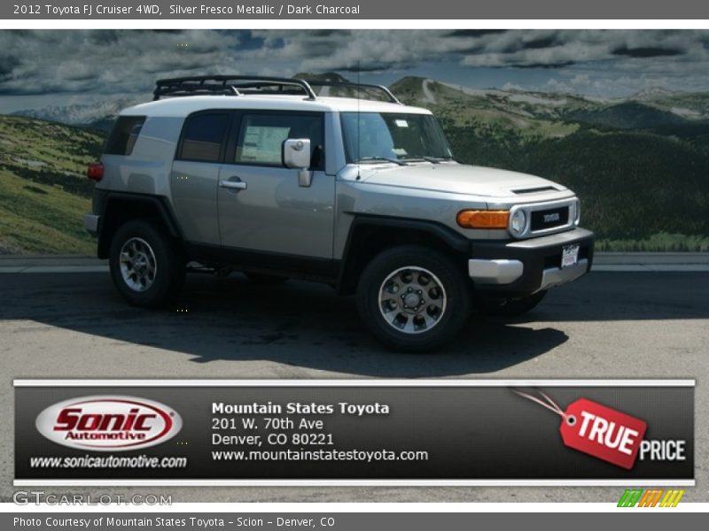 Silver Fresco Metallic / Dark Charcoal 2012 Toyota FJ Cruiser 4WD