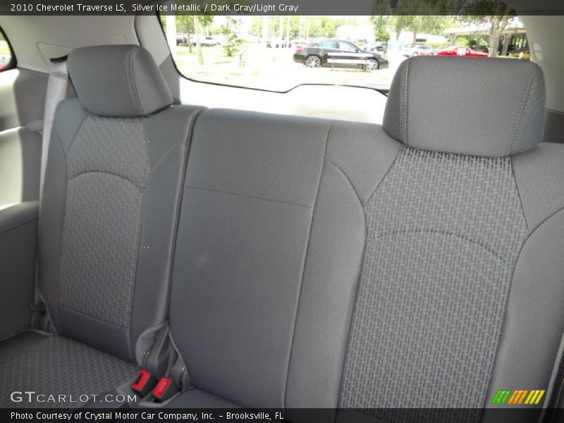 Silver Ice Metallic / Dark Gray/Light Gray 2010 Chevrolet Traverse LS