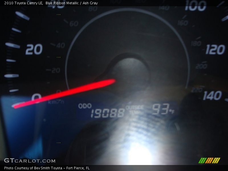 Blue Ribbon Metallic / Ash Gray 2010 Toyota Camry LE