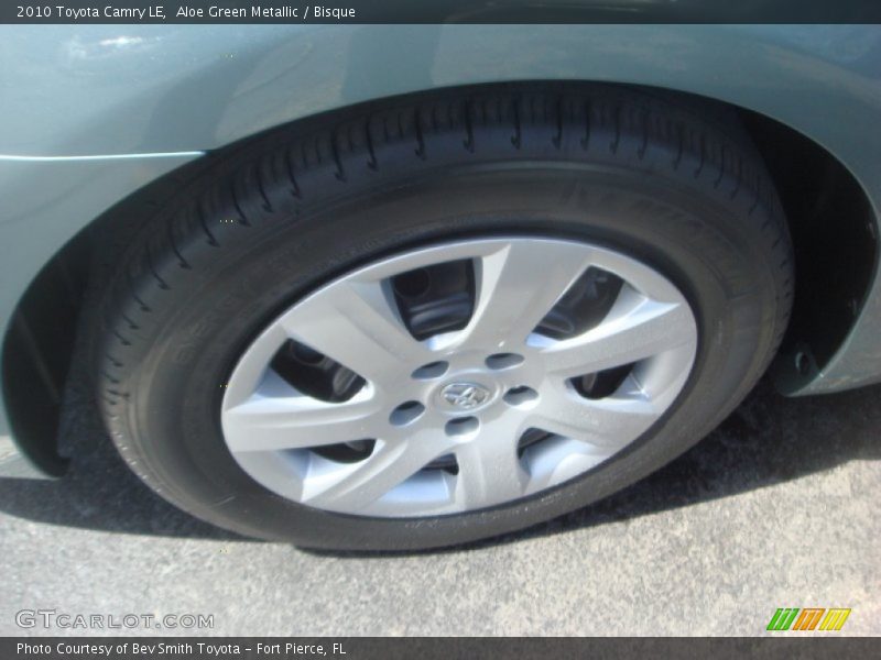 Aloe Green Metallic / Bisque 2010 Toyota Camry LE
