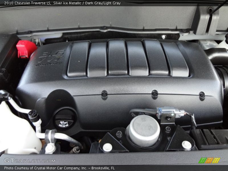 Silver Ice Metallic / Dark Gray/Light Gray 2010 Chevrolet Traverse LS