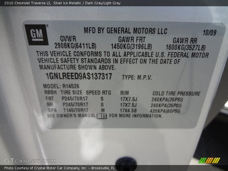 Silver Ice Metallic / Dark Gray/Light Gray 2010 Chevrolet Traverse LS