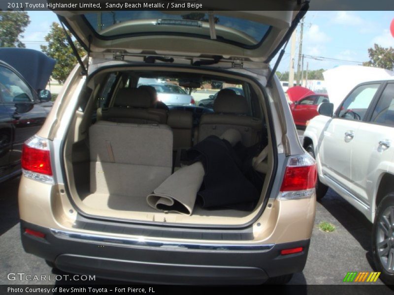 Sandy Beach Metallic / Sand Beige 2011 Toyota Highlander Limited