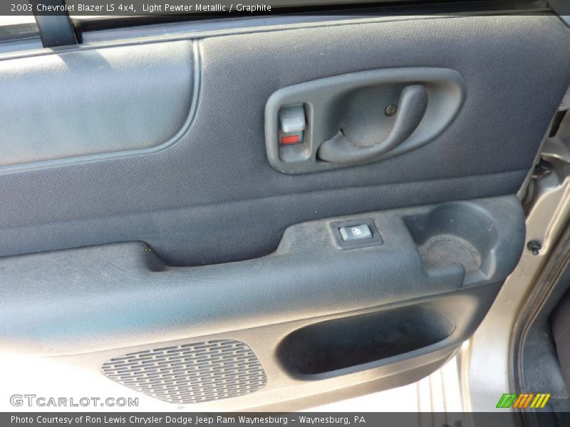 Light Pewter Metallic / Graphite 2003 Chevrolet Blazer LS 4x4