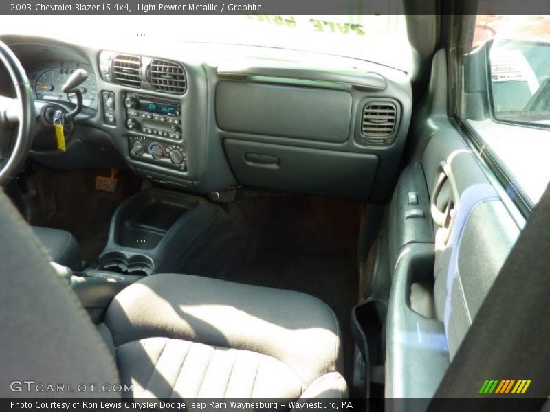 Light Pewter Metallic / Graphite 2003 Chevrolet Blazer LS 4x4