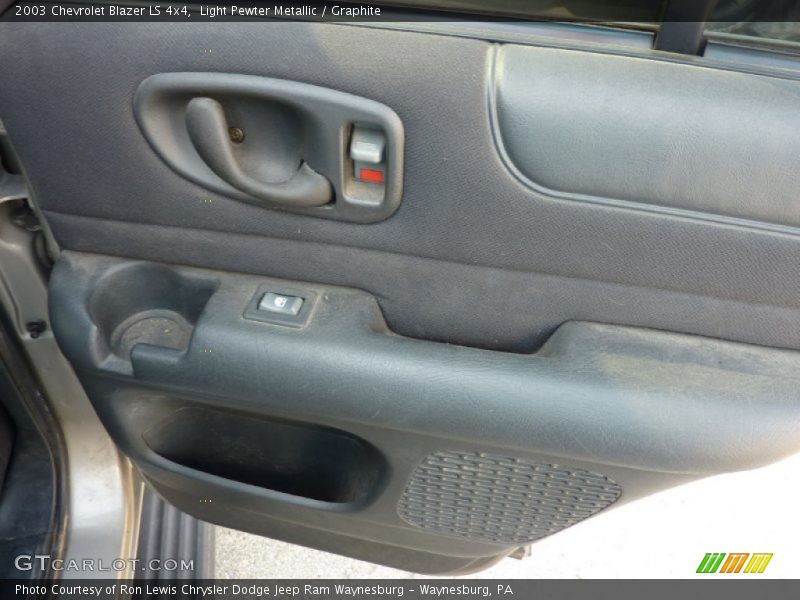 Light Pewter Metallic / Graphite 2003 Chevrolet Blazer LS 4x4