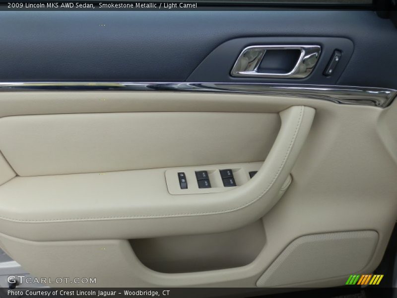 Door Panel of 2009 MKS AWD Sedan