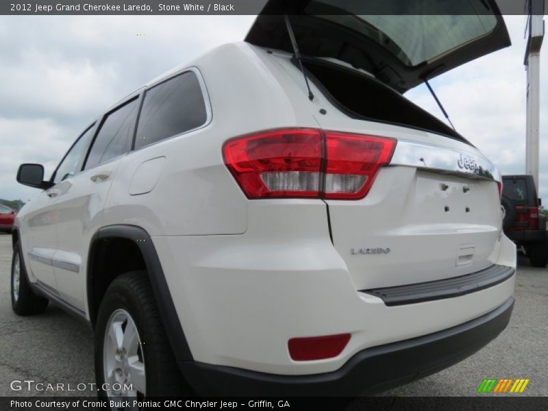Stone White / Black 2012 Jeep Grand Cherokee Laredo