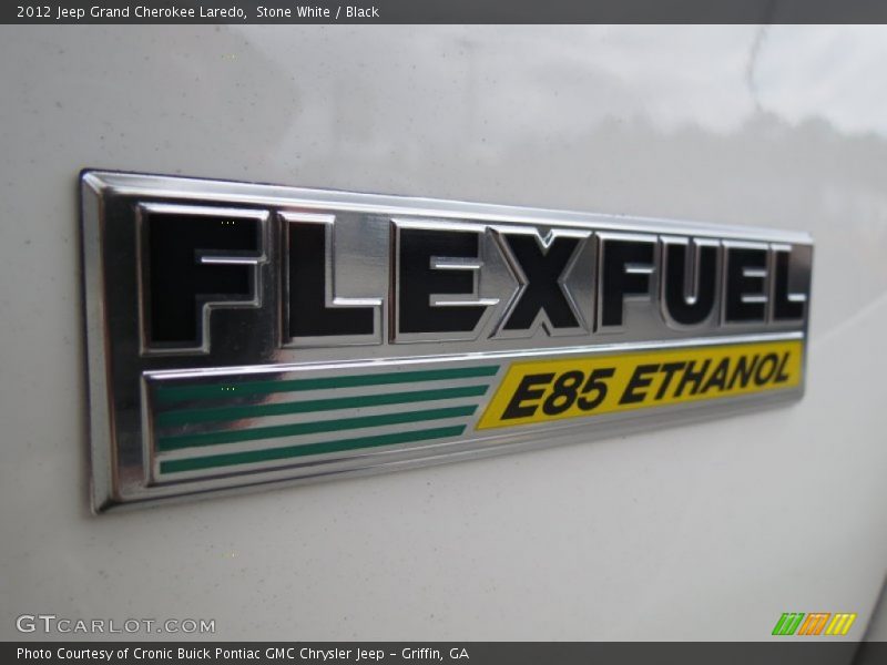 Stone White / Black 2012 Jeep Grand Cherokee Laredo