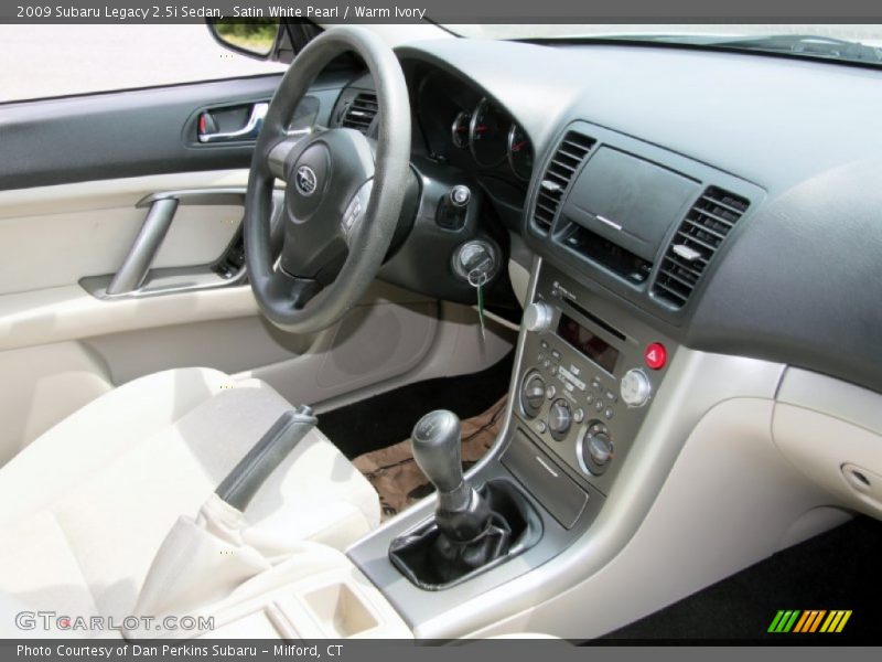 Satin White Pearl / Warm Ivory 2009 Subaru Legacy 2.5i Sedan