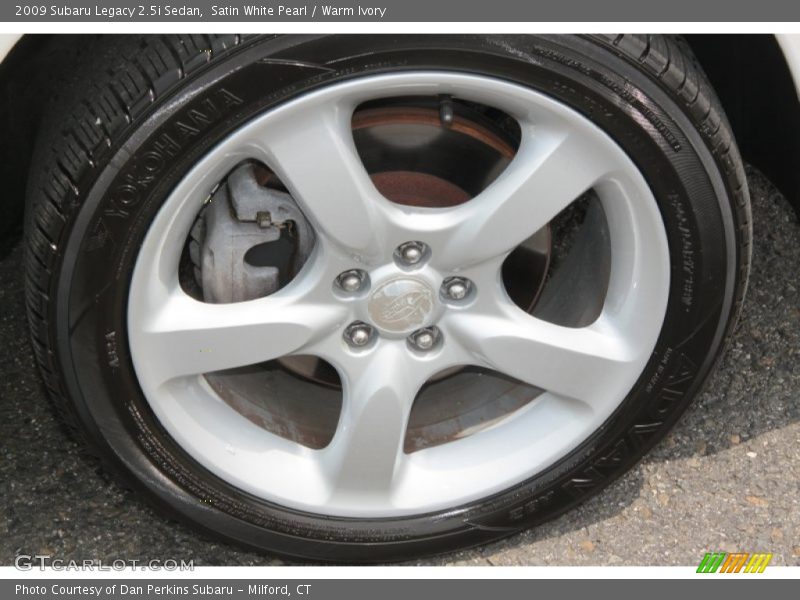 Satin White Pearl / Warm Ivory 2009 Subaru Legacy 2.5i Sedan