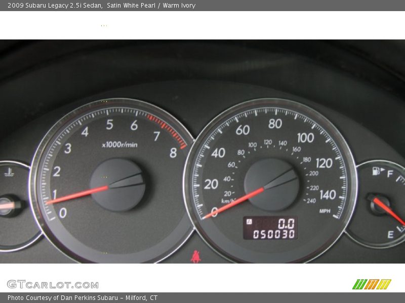 Satin White Pearl / Warm Ivory 2009 Subaru Legacy 2.5i Sedan