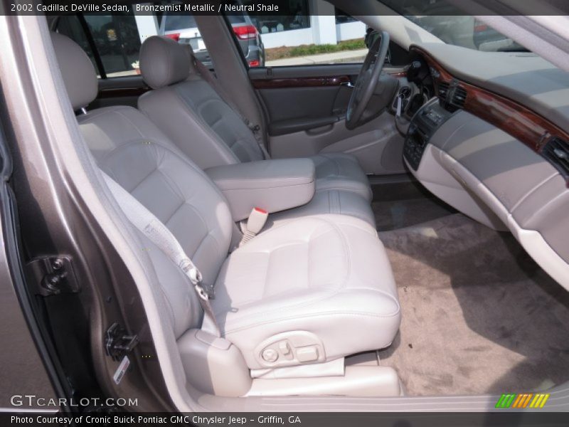 Bronzemist Metallic / Neutral Shale 2002 Cadillac DeVille Sedan