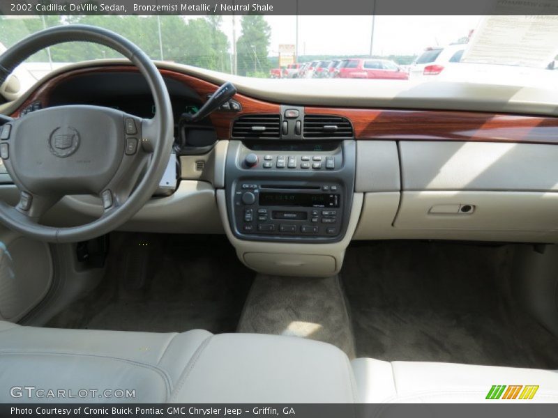Bronzemist Metallic / Neutral Shale 2002 Cadillac DeVille Sedan