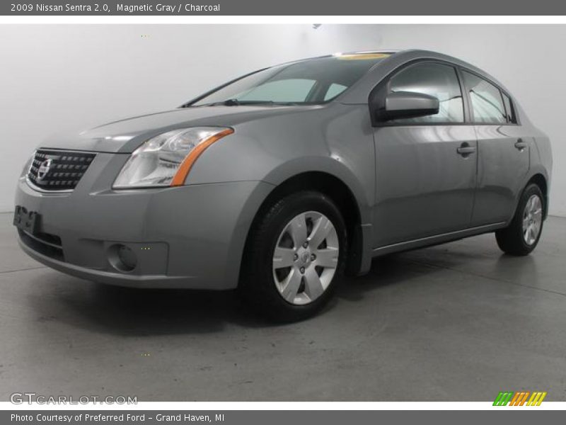 Magnetic Gray / Charcoal 2009 Nissan Sentra 2.0