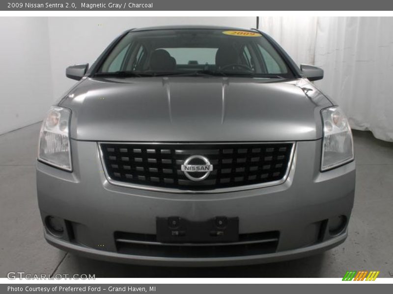 Magnetic Gray / Charcoal 2009 Nissan Sentra 2.0