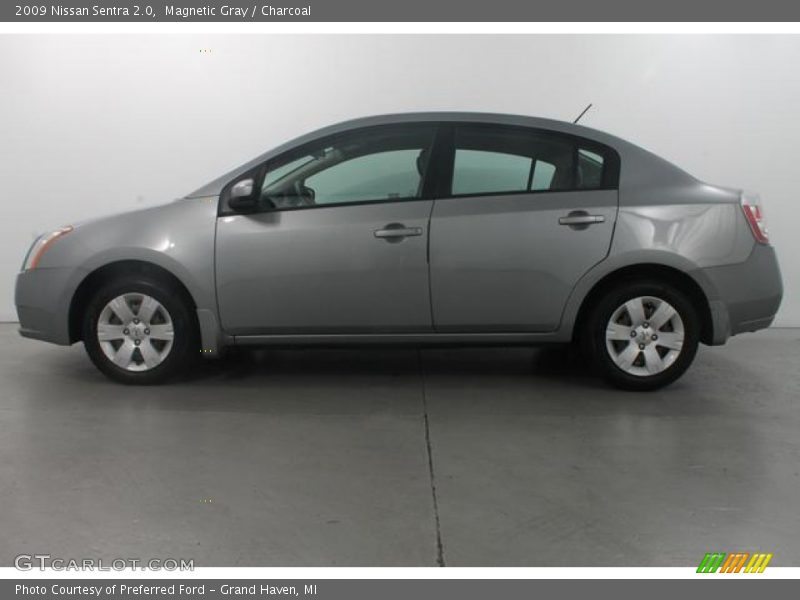 Magnetic Gray / Charcoal 2009 Nissan Sentra 2.0