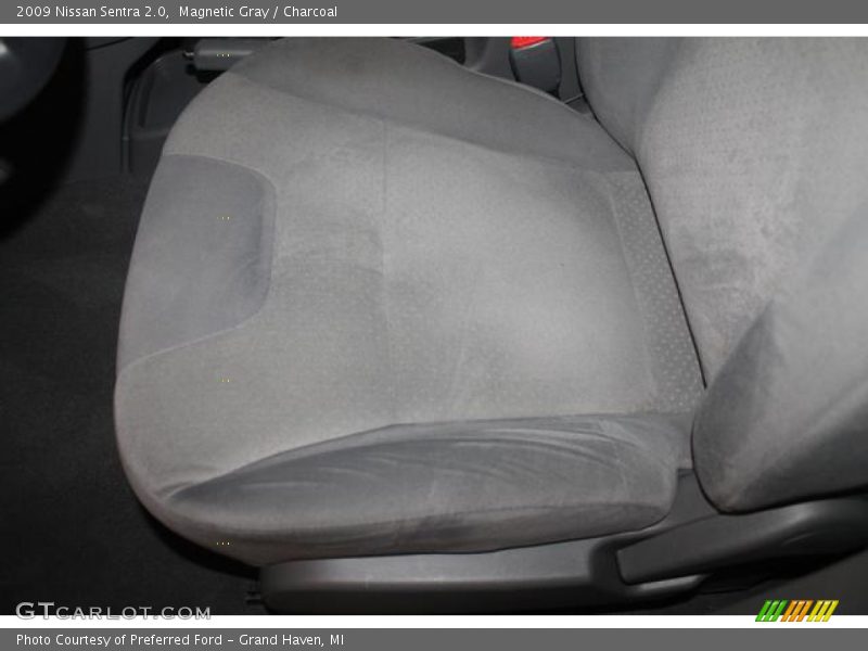 Magnetic Gray / Charcoal 2009 Nissan Sentra 2.0