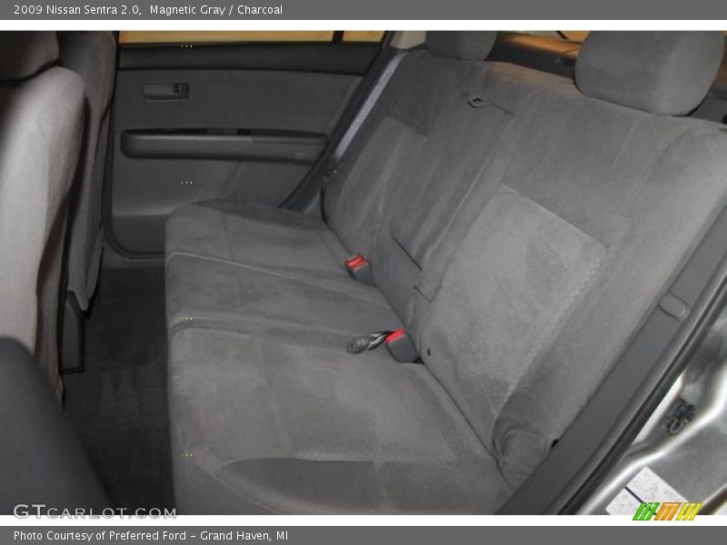 Magnetic Gray / Charcoal 2009 Nissan Sentra 2.0