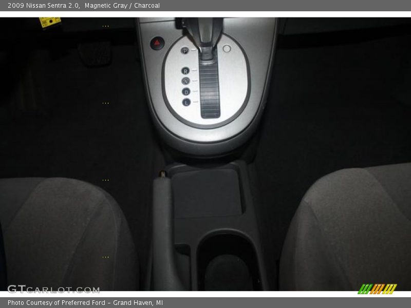 Magnetic Gray / Charcoal 2009 Nissan Sentra 2.0