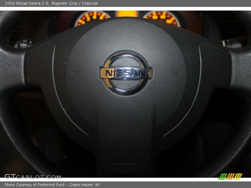 Magnetic Gray / Charcoal 2009 Nissan Sentra 2.0