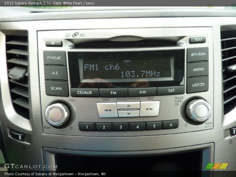 Satin White Pearl / Ivory 2013 Subaru Outback 2.5i