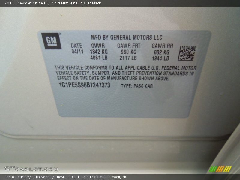 Gold Mist Metallic / Jet Black 2011 Chevrolet Cruze LT