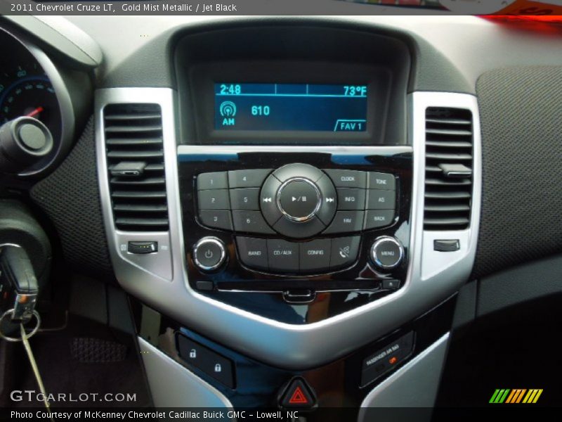 Gold Mist Metallic / Jet Black 2011 Chevrolet Cruze LT