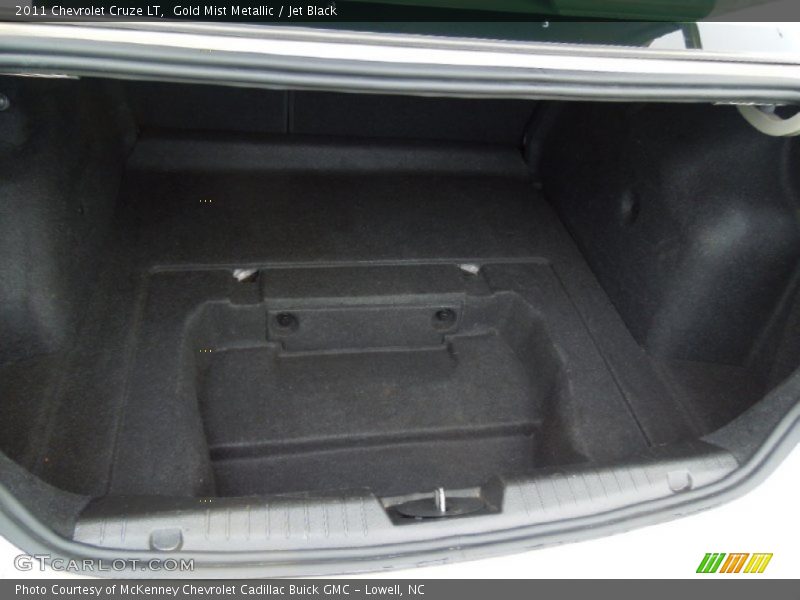 Gold Mist Metallic / Jet Black 2011 Chevrolet Cruze LT