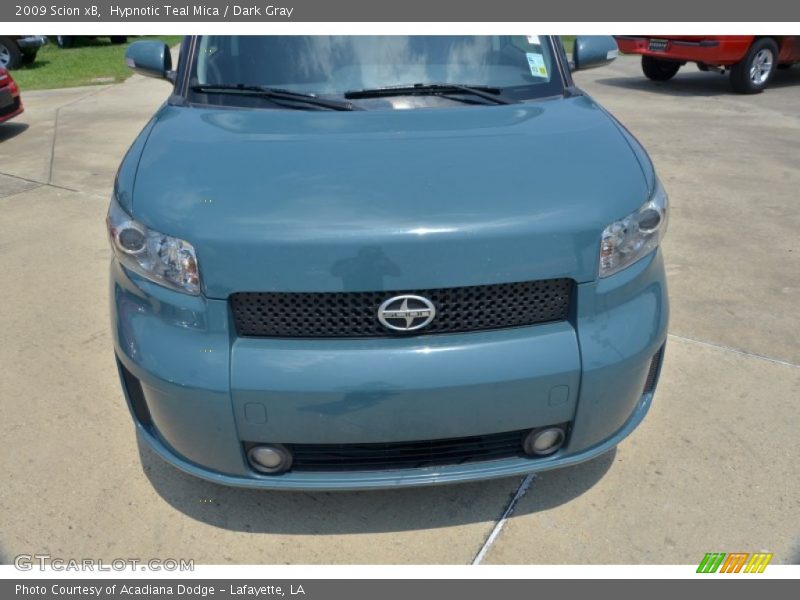 Hypnotic Teal Mica / Dark Gray 2009 Scion xB
