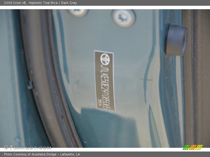 Hypnotic Teal Mica / Dark Gray 2009 Scion xB