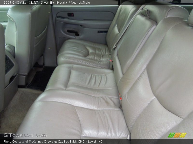 Silver Birch Metallic / Neutral/Shale 2005 GMC Yukon XL SLT