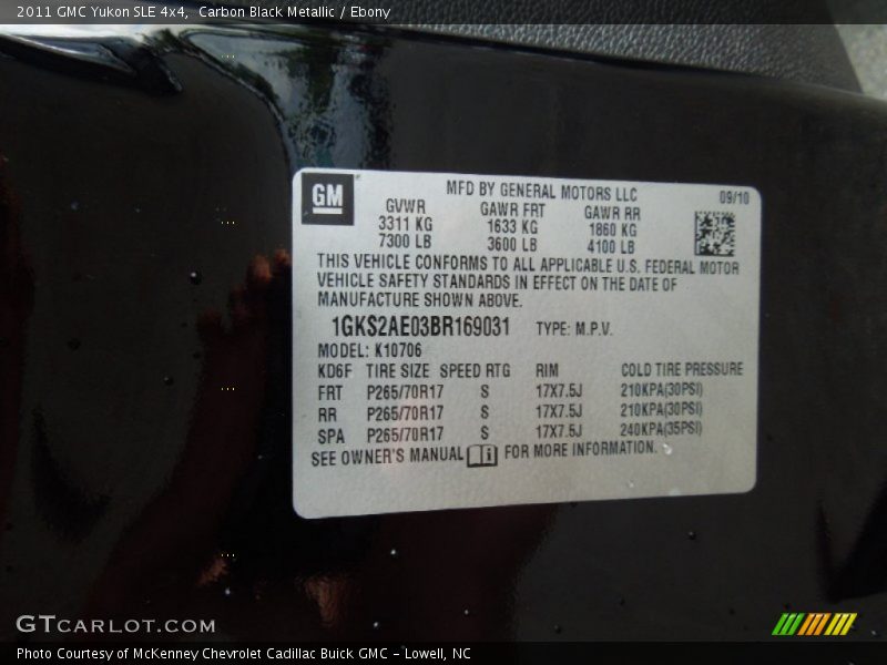 Carbon Black Metallic / Ebony 2011 GMC Yukon SLE 4x4