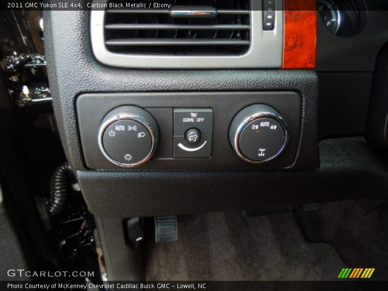 Carbon Black Metallic / Ebony 2011 GMC Yukon SLE 4x4