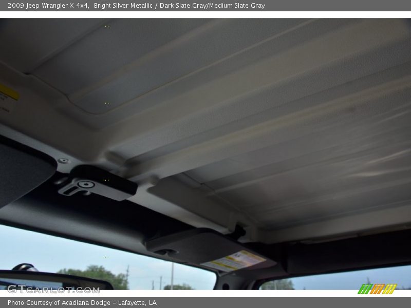 Bright Silver Metallic / Dark Slate Gray/Medium Slate Gray 2009 Jeep Wrangler X 4x4