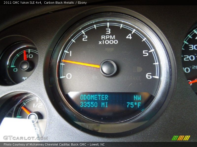 Carbon Black Metallic / Ebony 2011 GMC Yukon SLE 4x4