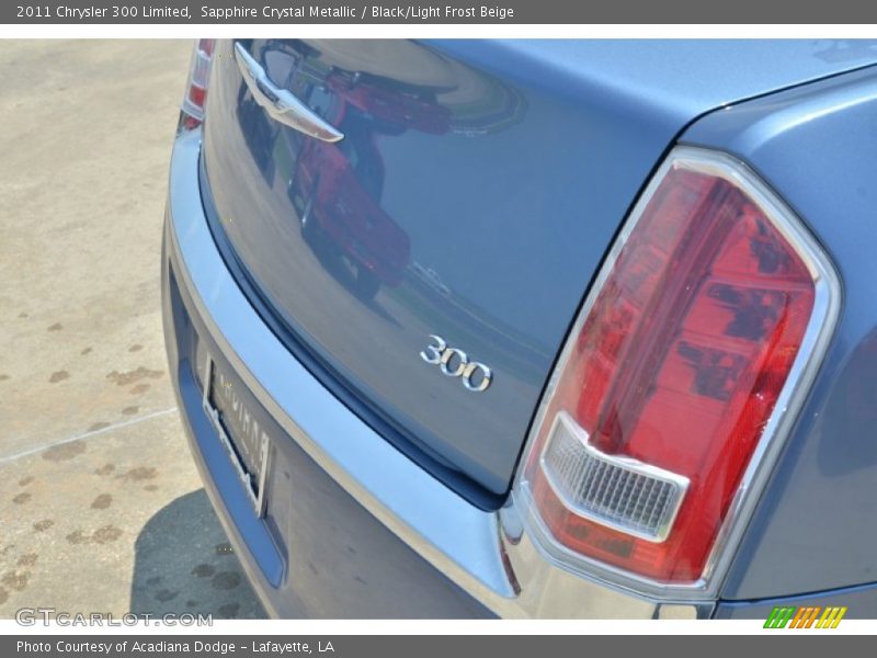 Sapphire Crystal Metallic / Black/Light Frost Beige 2011 Chrysler 300 Limited