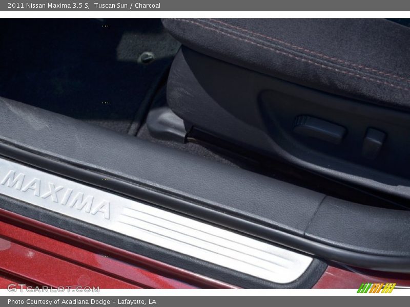 Tuscan Sun / Charcoal 2011 Nissan Maxima 3.5 S