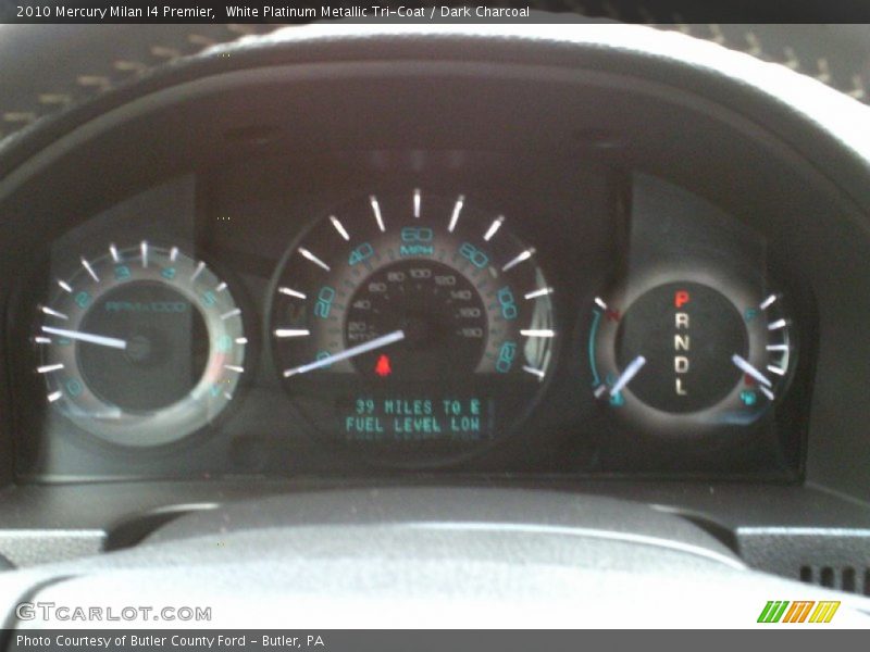 White Platinum Metallic Tri-Coat / Dark Charcoal 2010 Mercury Milan I4 Premier