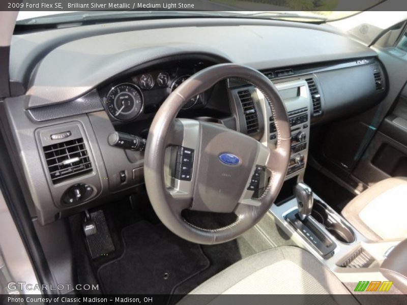 Brilliant Silver Metallic / Medium Light Stone 2009 Ford Flex SE