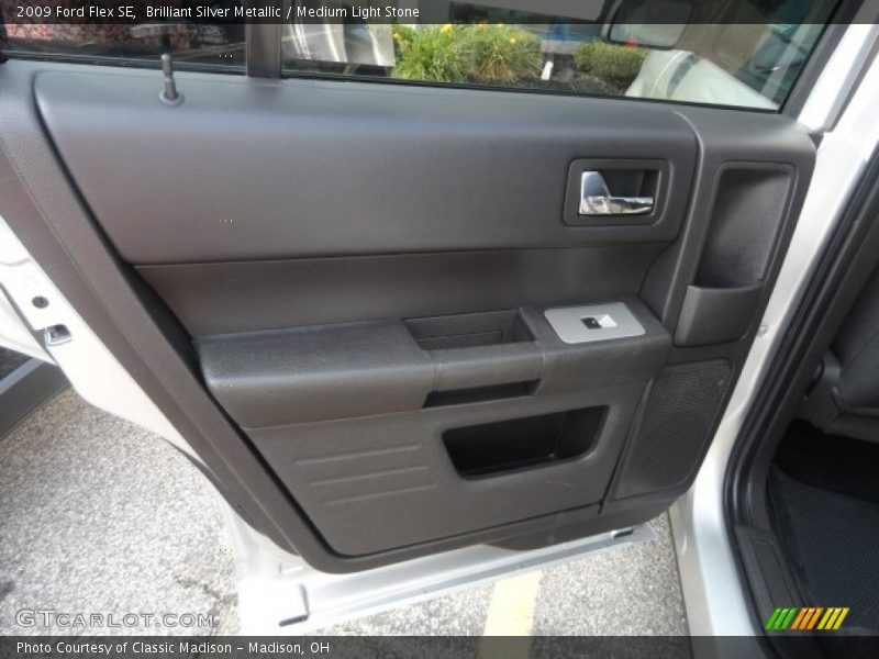 Brilliant Silver Metallic / Medium Light Stone 2009 Ford Flex SE