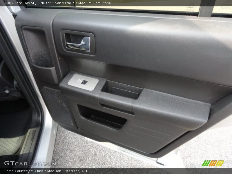 Brilliant Silver Metallic / Medium Light Stone 2009 Ford Flex SE
