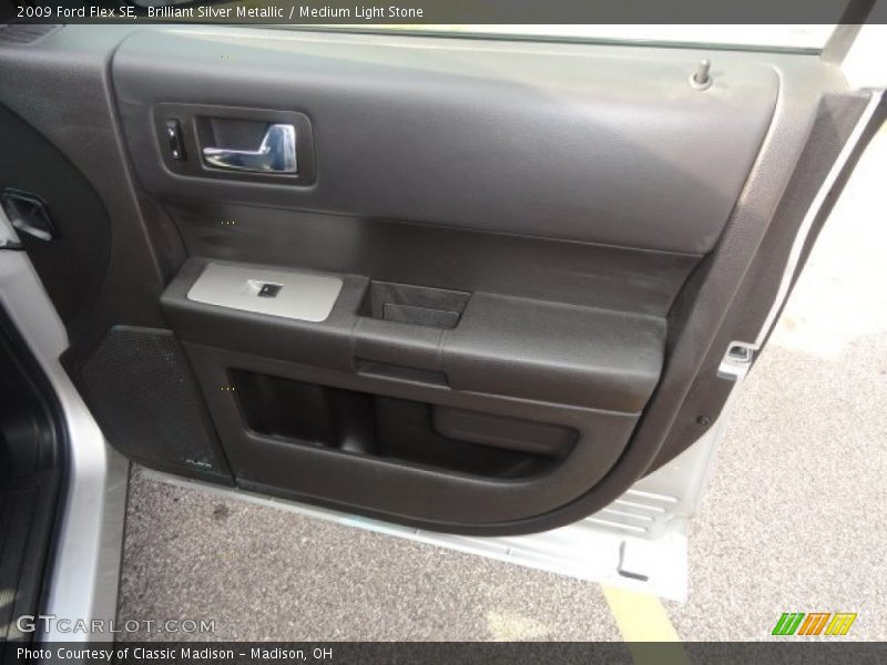 Brilliant Silver Metallic / Medium Light Stone 2009 Ford Flex SE