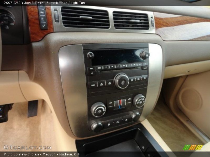 Summit White / Light Tan 2007 GMC Yukon SLE 4x4