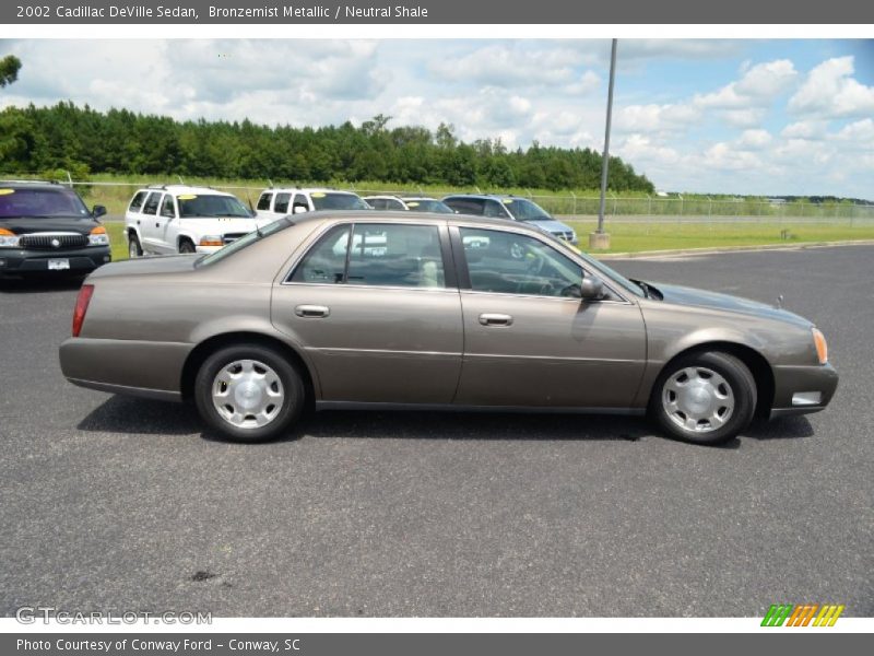 Bronzemist Metallic / Neutral Shale 2002 Cadillac DeVille Sedan
