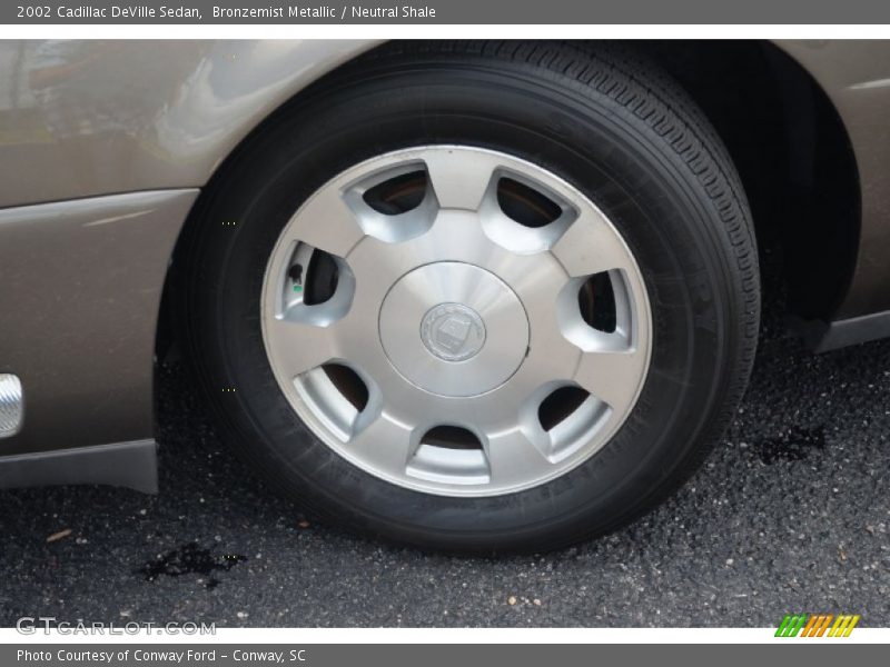Bronzemist Metallic / Neutral Shale 2002 Cadillac DeVille Sedan