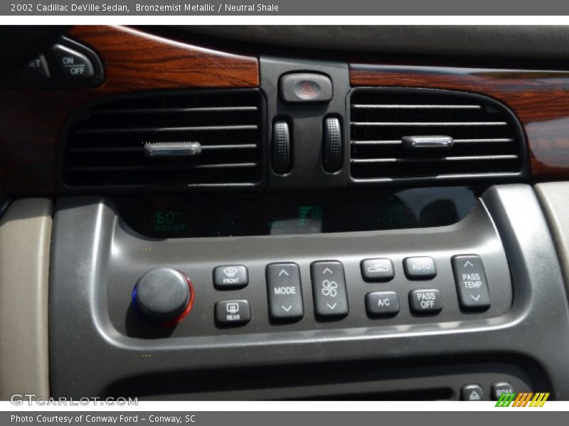 Bronzemist Metallic / Neutral Shale 2002 Cadillac DeVille Sedan