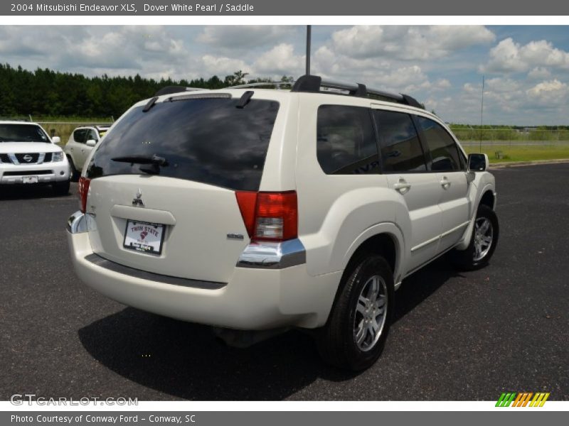 Dover White Pearl / Saddle 2004 Mitsubishi Endeavor XLS