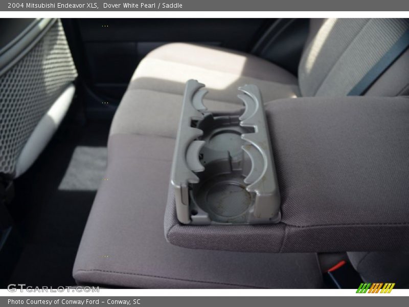Dover White Pearl / Saddle 2004 Mitsubishi Endeavor XLS