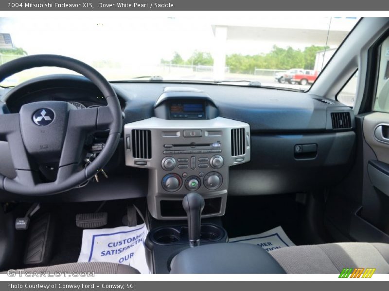 Dover White Pearl / Saddle 2004 Mitsubishi Endeavor XLS